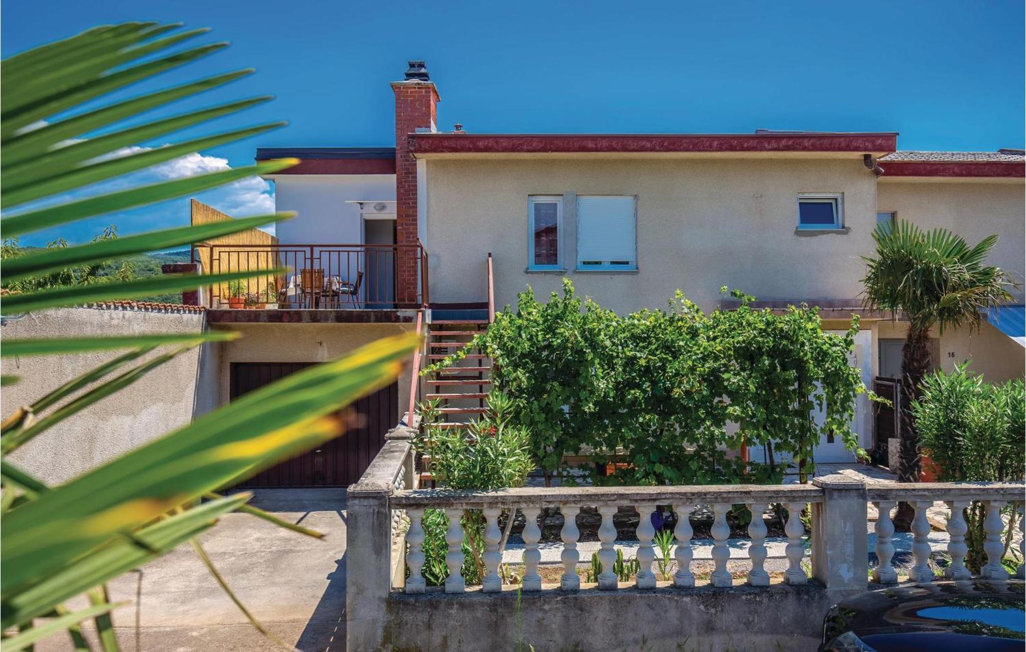 Gorgeous Apartment In Crikvenica With Kitchen 外观 照片